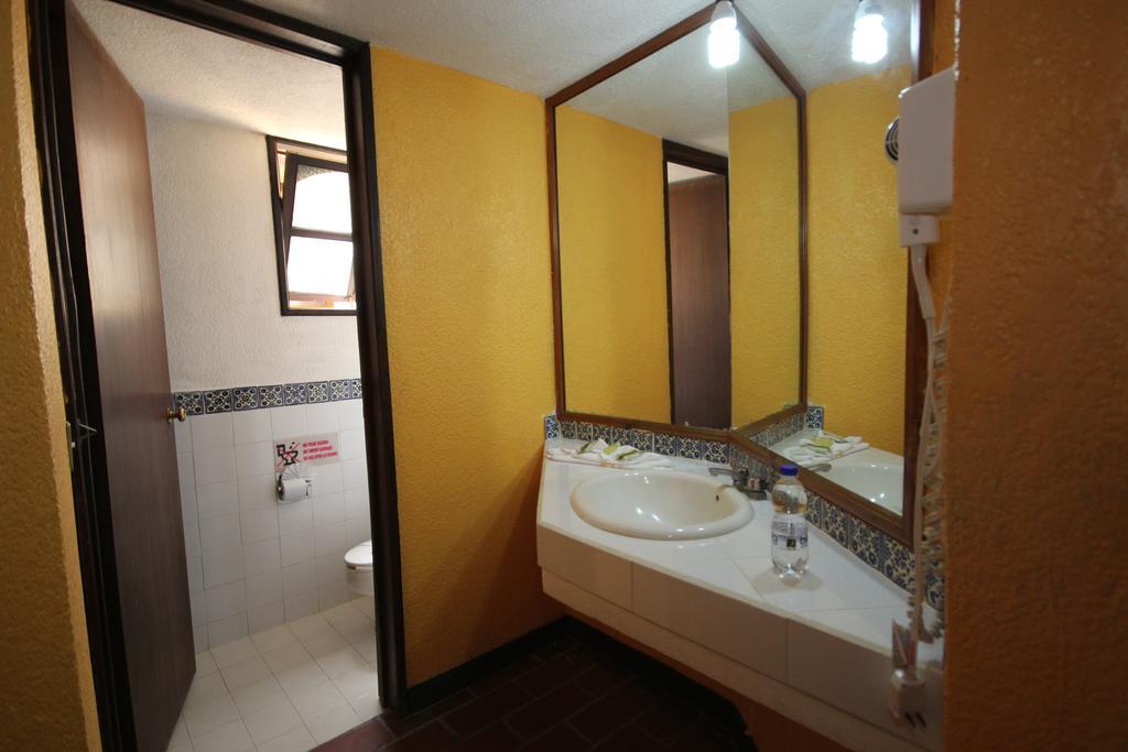 Hotel Plaza Santo Domingo San Cristóbal de Las Casas Szoba fotó