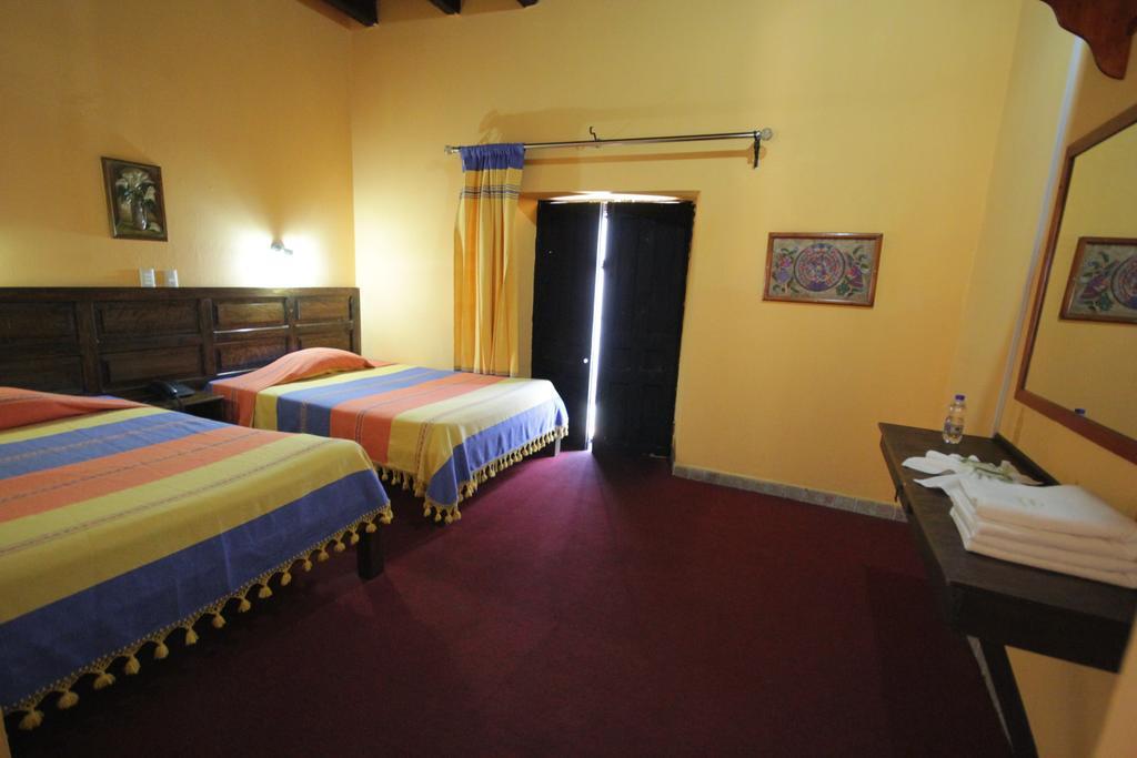 Hotel Plaza Santo Domingo San Cristóbal de Las Casas Szoba fotó