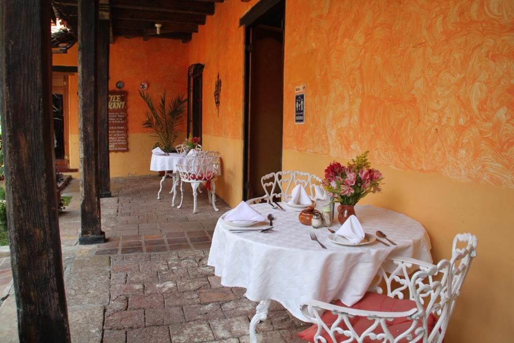 Hotel Plaza Santo Domingo San Cristóbal de Las Casas Kültér fotó