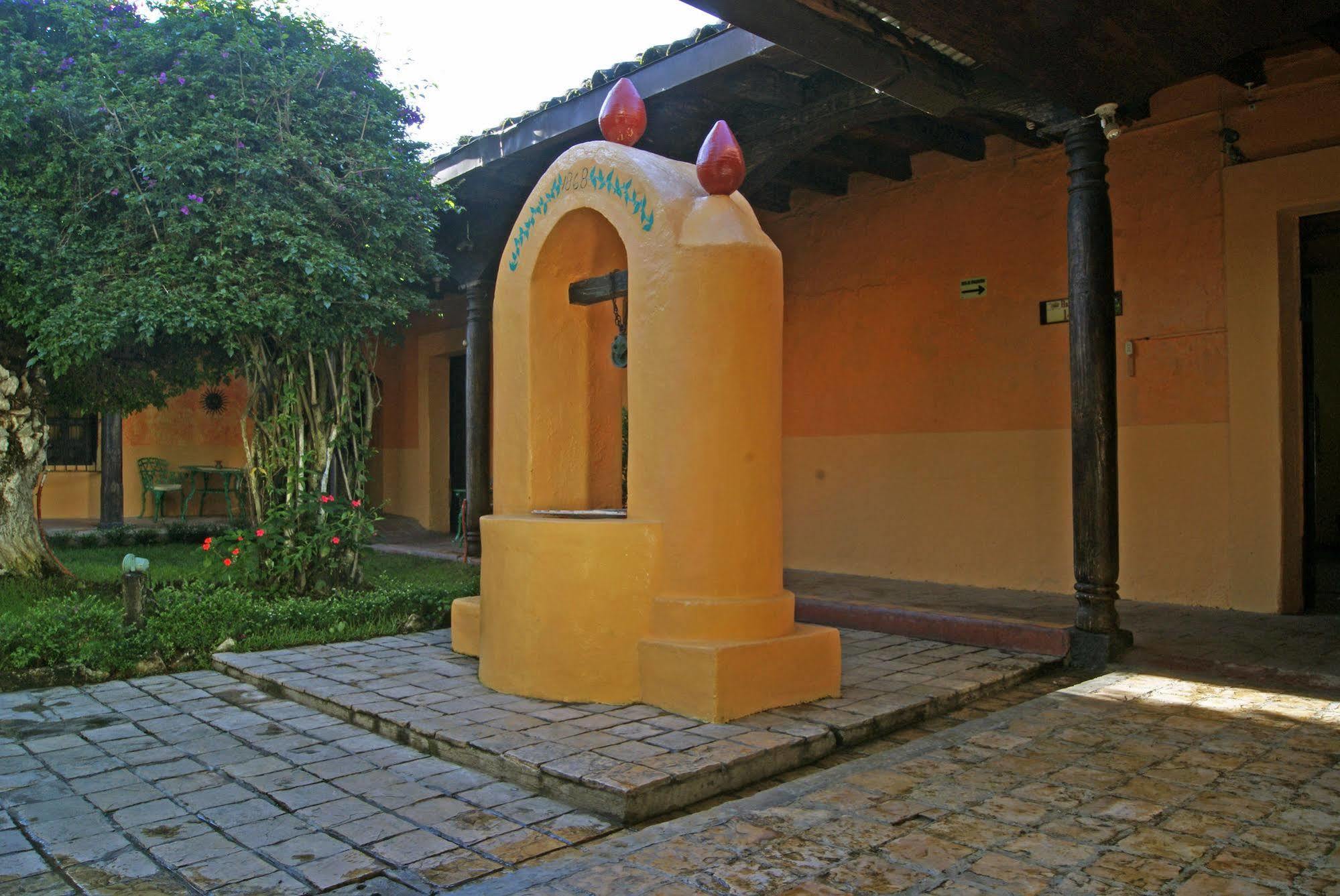 Hotel Plaza Santo Domingo San Cristóbal de Las Casas Kültér fotó