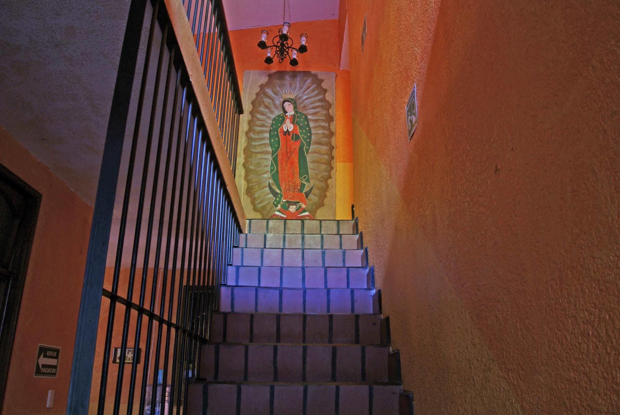 Hotel Plaza Santo Domingo San Cristóbal de Las Casas Kültér fotó